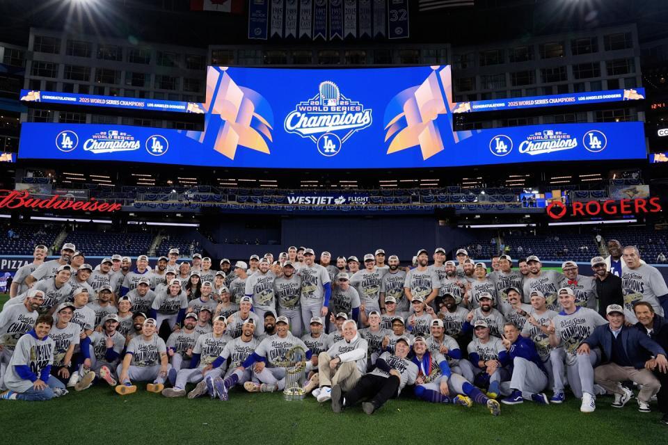 　ＷＳ連覇に歓喜するドジャースナイン＝１日（写真：ＡＰ/アフロ