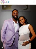 ＭＬＢ公式インスタグラム（ｍｌｂ）よりマイケル・ハリス夫妻