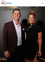 ＭＬＢ公式インスタグラム（ｍｌｂ）より、ウィル・スミス夫妻