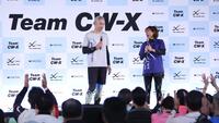 　イベントに登場したイチロー氏（左）と福士加代子氏（撮影・佐々木彰尚）