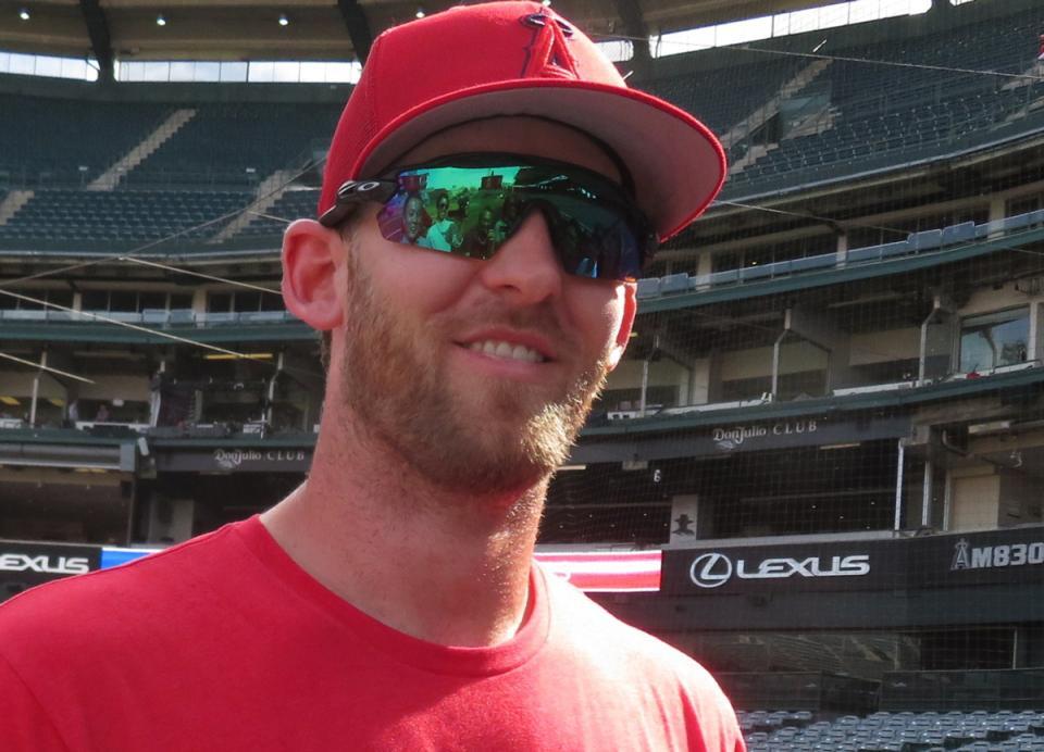 　エンゼルス・テイラー・ウォード