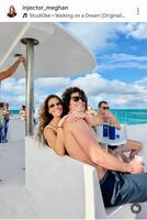 　グラスノーの妻、メーガンさんのインスタグラム（＠ｉｎｊｅｃｔｏｒ＿ｍｅｇｈａｎ）から