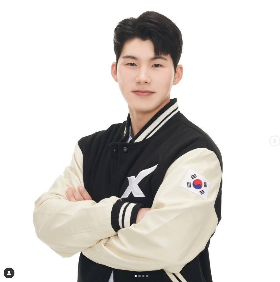 　キム・ヘソンの公式インスタグラム＠ｋｉｍｈｓ．３より