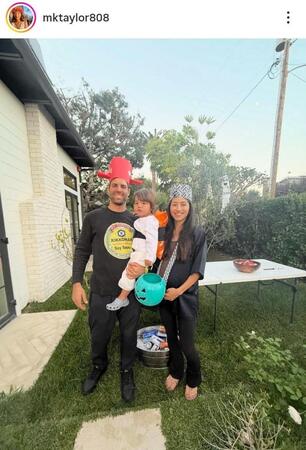 長男テオくんの寿司コスプレがキュート！赤身のネタを背負って自らはシャリに。テイラー選手の妻メアリーさんのインスタグラム＠ｍｋｔａｙｌｏｒ８０８より