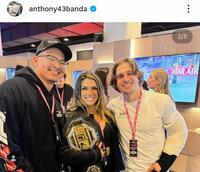 バンダ（左）とキケ（右）。バンダのインスタグラム＠ａｎｔｈｏｎｙ４３ｂａｎｄａより 