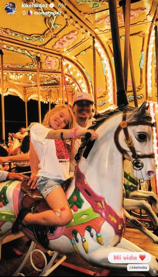 　キケ・ヘルナンデスのインスタグラム（ｋｉｋｅｈｅｎｄｚ）より