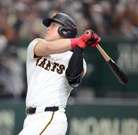 　メジャー複数球団が興味を示す岡本