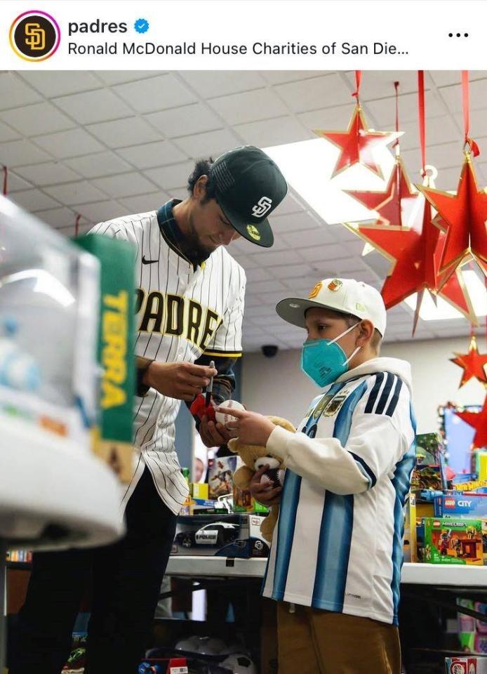 パドレス公式インスタグラム（ｐａｄｒｅｓ）より