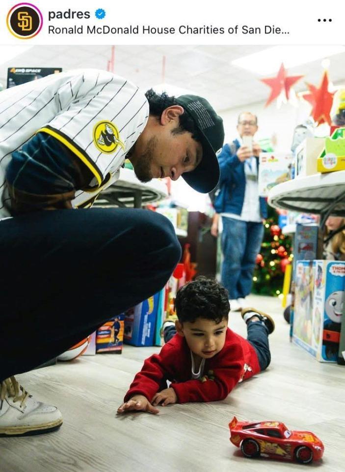 パドレス公式インスタグラム（ｐａｄｒｅｓ）より