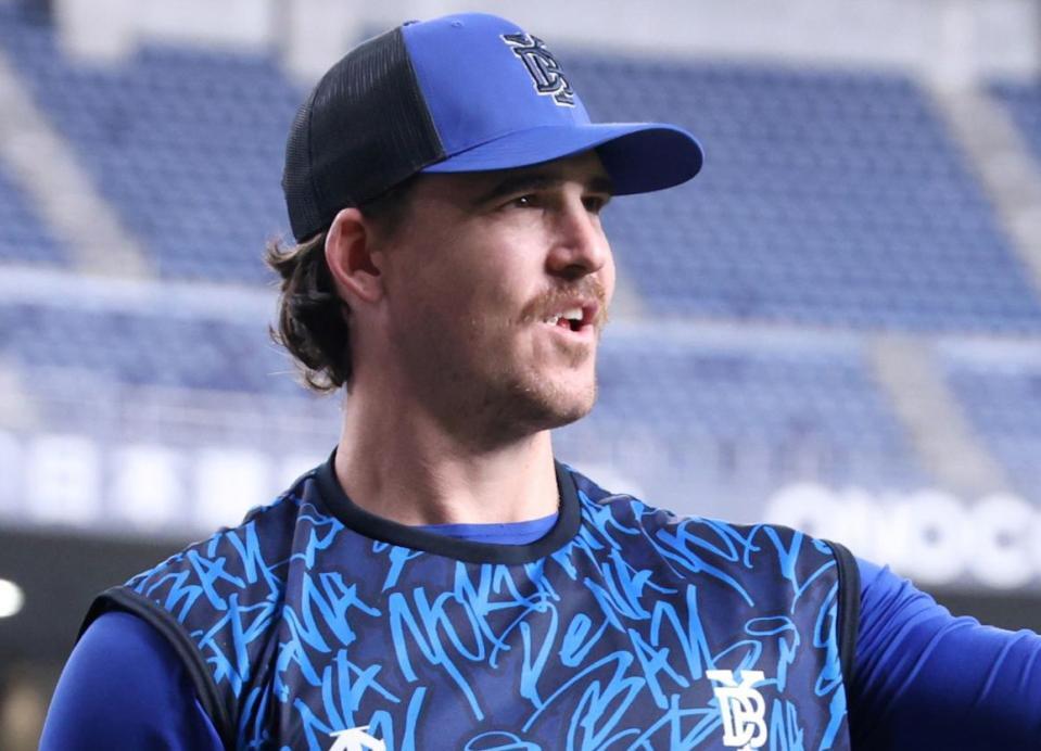 　タイラー・オースティン