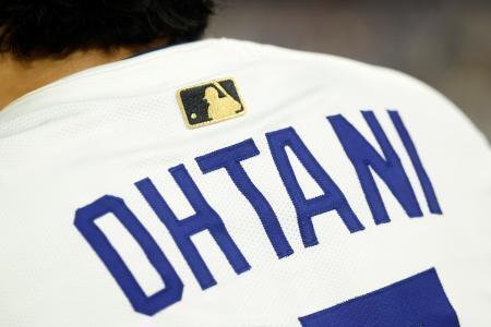 大谷の野球カード４億７０００万円で落札　金色ロゴ＆直筆サイン入りで世界で１枚の代物