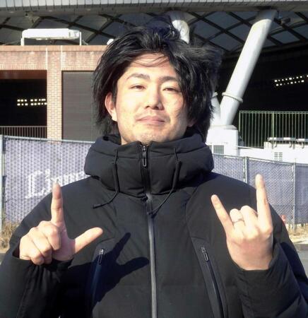 　西武球団事務所にあいさつに訪れた今井