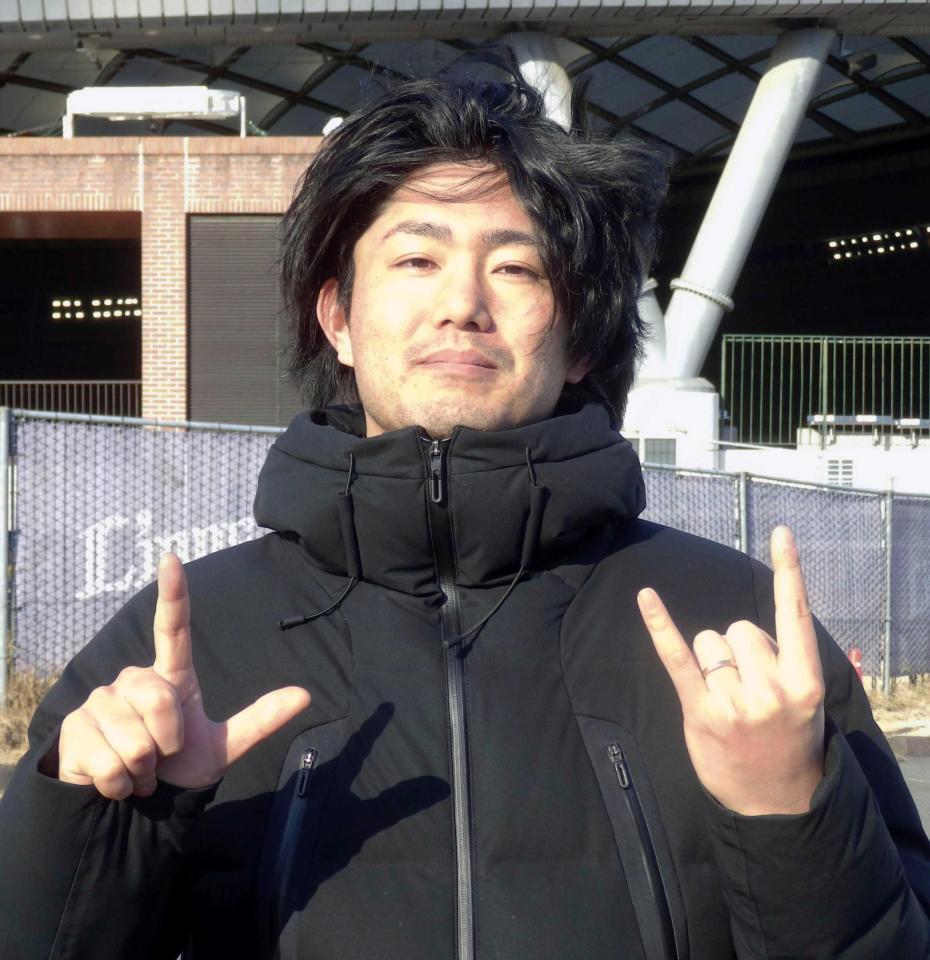 　西武球団事務所にあいさつに訪れた今井