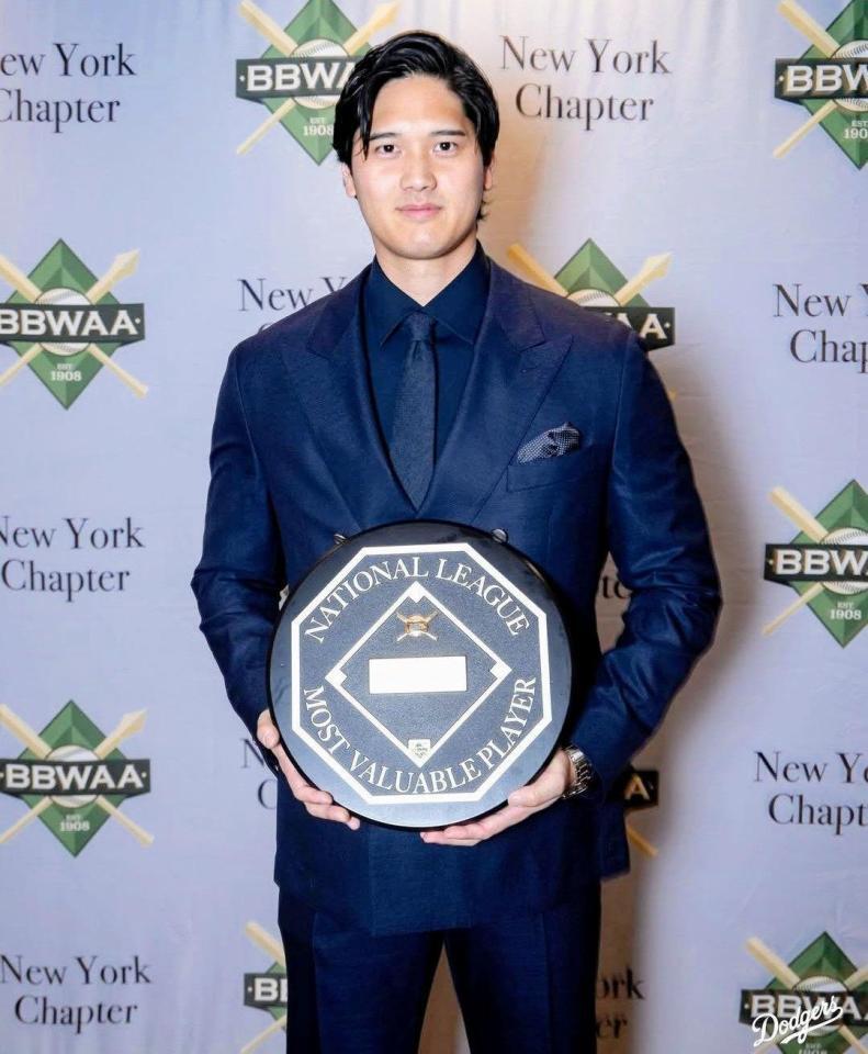 　全米野球記者協会ニューヨーク支部の夕食会に出席した大谷（ロサンゼルス・ドジャース提供）