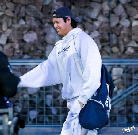 　キャンプ施設に入る大谷翔平（ロサンゼルス・ドジャース提供）