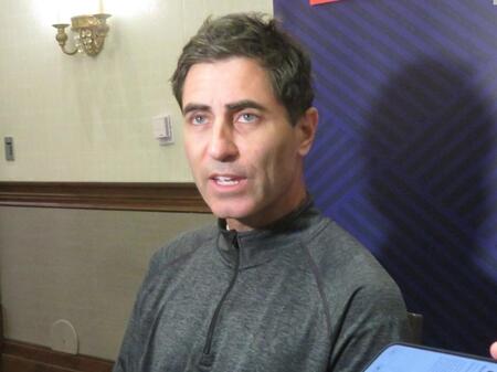 　森木との契約の舞台裏を明かしたパドレスのプレラーＧＭ（撮影・小林信行）