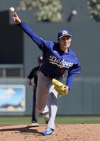 　ダイヤモンドバックス戦に先発した佐々木。１回１／３を投げ３安打３失点だった（共同）