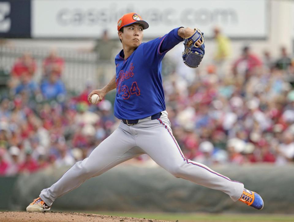 先発した千賀。２回２／３を投げ３安打２失点だった（共同）