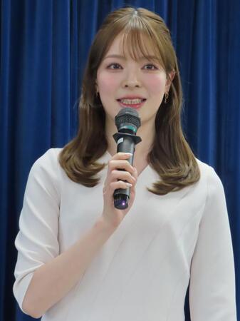 イベントに出席した三宅絹紗