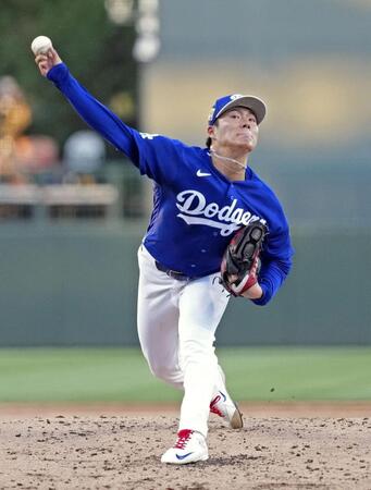 　パドレス戦に先発したドジャース・山本＝グレンデール（共同）