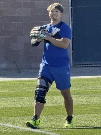 鈴木誠也　開幕アウトも早期復帰の可能性　カウンセル監督「今すぐ負傷者リスト入りを決断する必要はない」