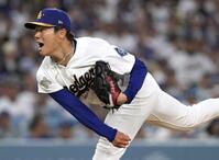 　ダイヤモンドバックスとの開幕戦に先発し、６回２失点で勝利投手となったドジャース・山本。２年連続で開幕戦白星を挙げた＝ロサンゼルス（共同）