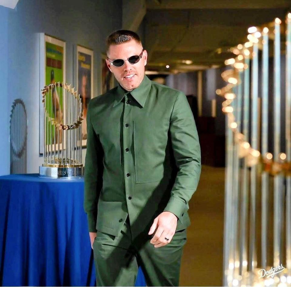 　　球場入りするフリーマン（ロサンゼルス・ドジャース提供）