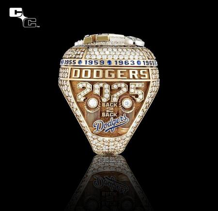 　ドジャースの優勝リング（ロサンゼルス・ドジャース提供）