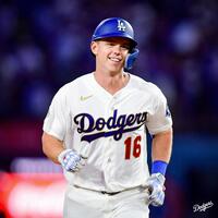 ８回、逆転２ランを放ったスミス（ロサンゼルス・ドジャース提供）