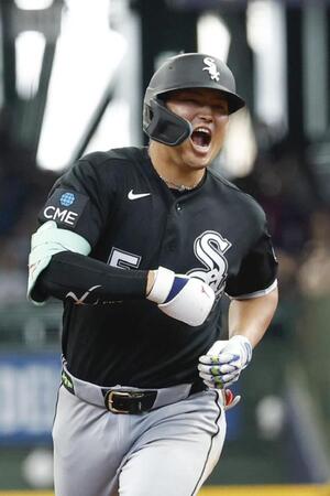 ２回、３号ソロを放った村上。日本勢初のメジャーデビューから３試合連続本塁打となった（共同）