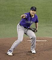 先発した菅野（共同）