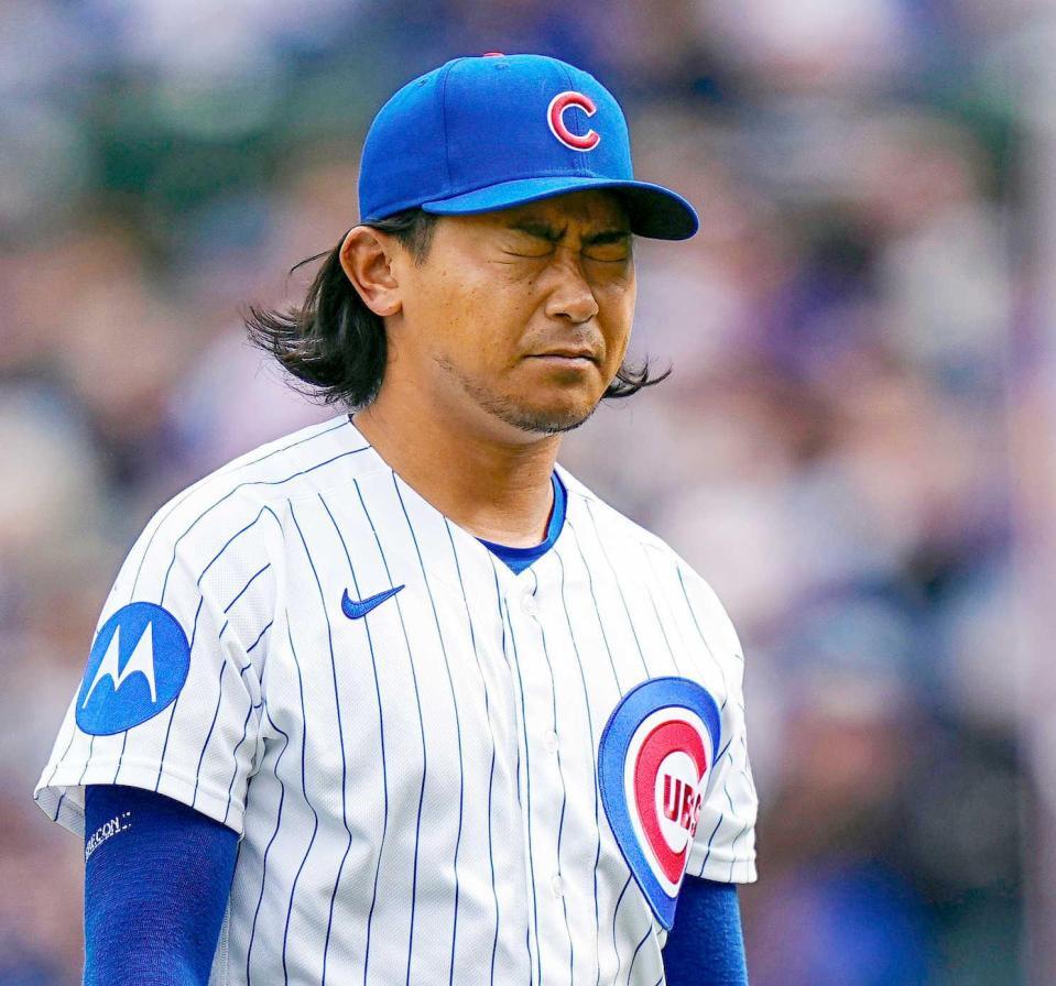 　６回途中、降板する今永（共同）