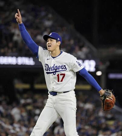 　ガーディアンズ戦で今季初めての投打同時出場を果たし、勝利投手になった大谷（共同）