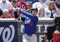 ３回、今季初本塁打となる３ランを放つ大谷（提供・共同通信社）