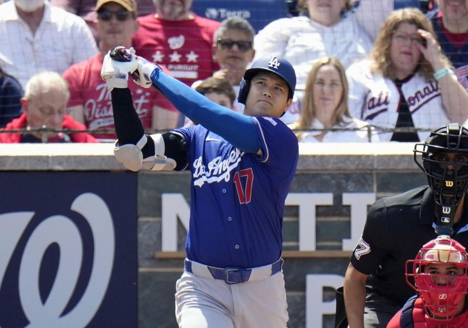 ３回、今季初本塁打となる３ランを放つ大谷（提供・共同通信社）