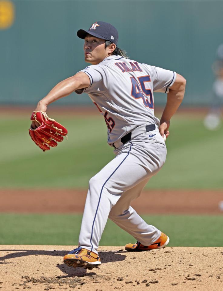 　アスレチックス戦に先発し、５回２／３を投げ３安打無失点でメジャー初勝利を挙げたアストロズ・今井＝サクラメント（共同）