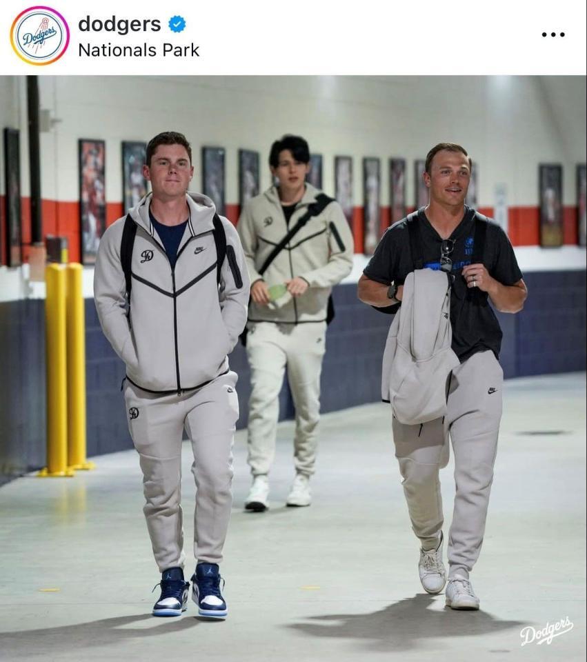 トロントへ向かうドジャースナイン（ロサンゼルス・ドジャース提供）