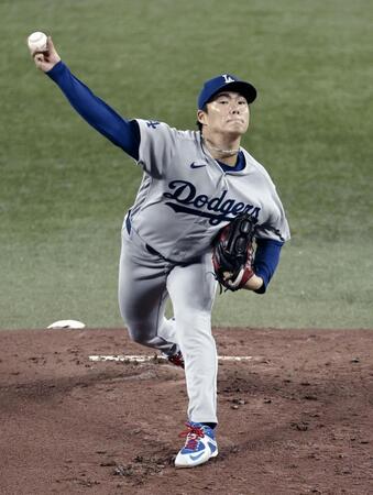 　ブルージェイズ戦に先発したドジャース・山本＝トロント（共同）