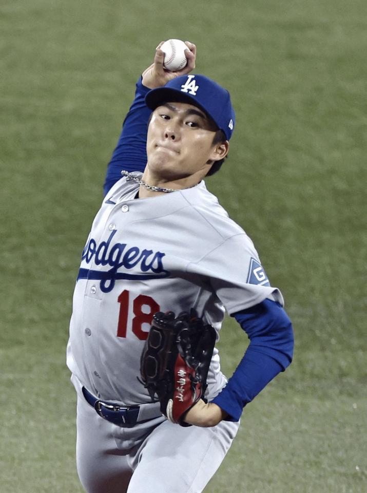 　ブルージェイズ戦に先発したドジャース・山本＝トロント（共同）
