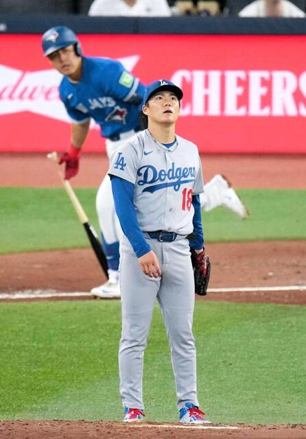 山本由伸 昨年MVPの地で今季2勝目 岡本ブルージェイズ斬り、七回