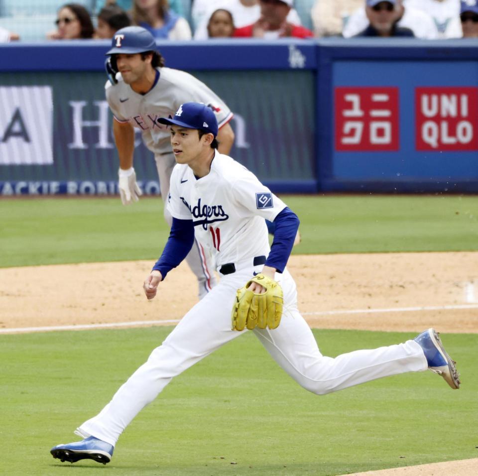 ３回、スミスに適時打を打たれた佐々木（共同）