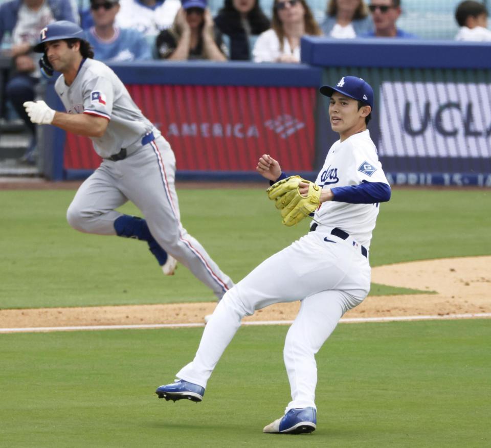 ３回、スミスに適時打を打たれた佐々木（共同）