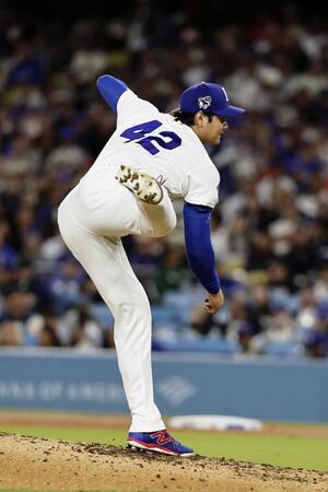 メッツ戦に先発登板した大谷。「ジャッキー・ロビンソン・デー」で背番号「４２」を着けてプレーした（共同）