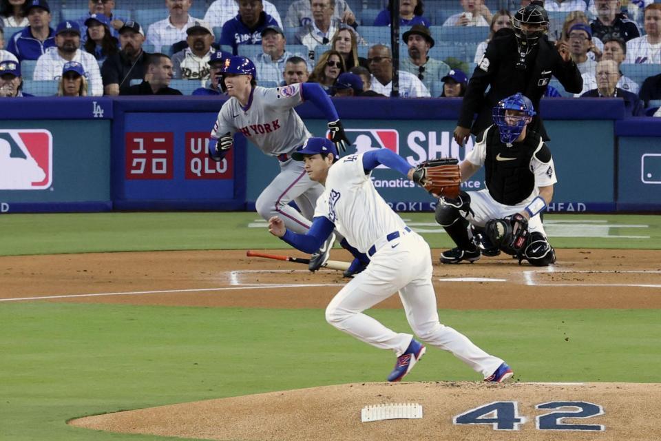 メッツ戦の１回、ベイティを一ゴロに打ち取った大谷（共同）