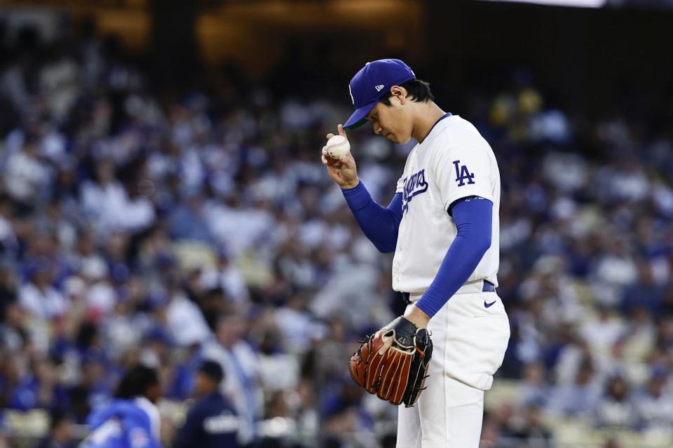 メッツ戦に臨む先発大谷。打者としては先発メンバーから外れ、５年ぶりに投手専念での出場となった（共同）