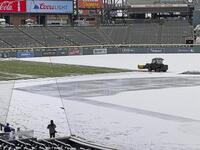 　雪が積もったロッキーズの本拠地、クアーズ・フィールド＝デンバー（共同）