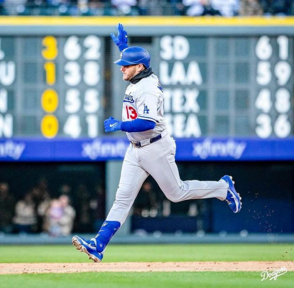 　二回、５号ソロを放ったマンシー（ロサンゼルス・ドジャース提供）
