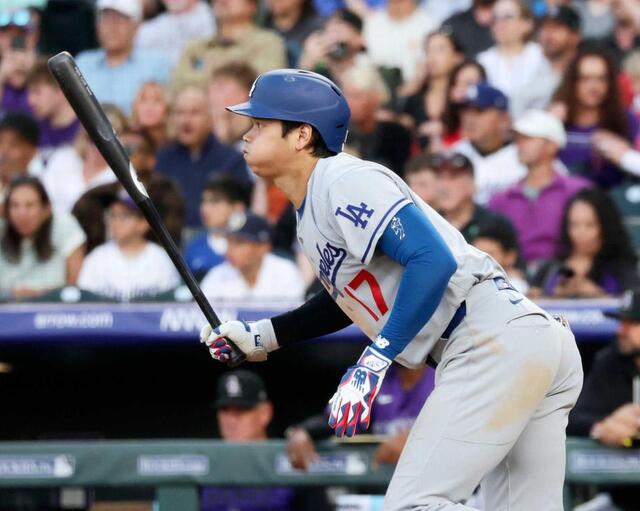 大谷翔平&ベーブ・ルース 200本塁打、200奪三振ボブルヘッド 大谷翔平 ベーブ・ルース超え52試合連続出塁 技あり右前打でアジア