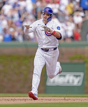 ８回、３試合連続本塁打となる３号ソロを放った鈴木（ゲッティ＝共同）