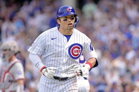 ８回、３試合連続本塁打となる３号ソロを放った鈴木（ゲッティ＝共同）